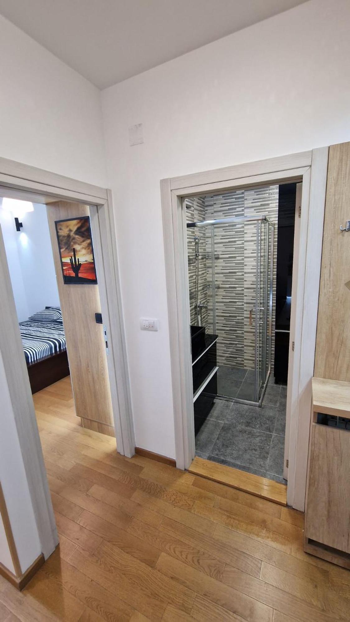 Porodicno-Poslovni Udoban Stan Apartment Beograd Ngoại thất bức ảnh